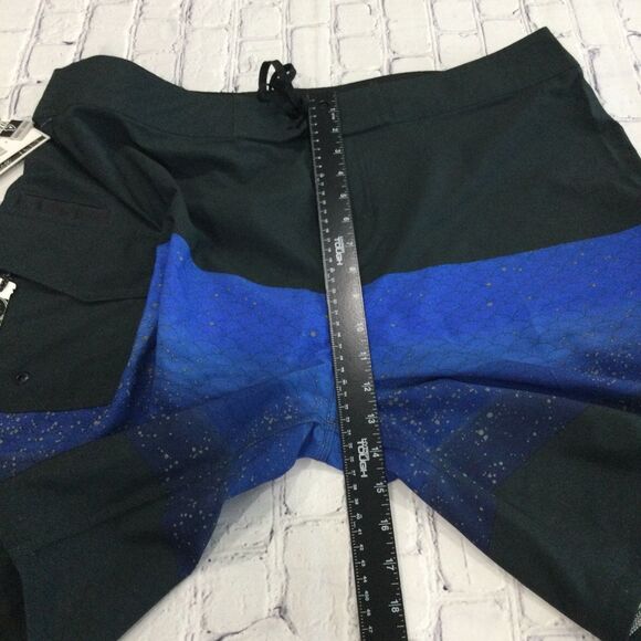 Hooked Soul Board Shorts Men’s Size 38 Color Blue 4 Way Stretch Bottle Opener - Picture 7 of 9